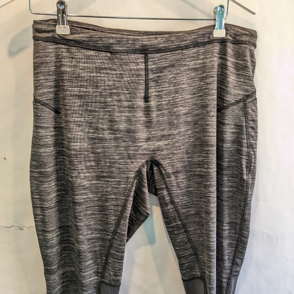 Lululemon Surge tights size M XL in EUC - Picture 10 of 14